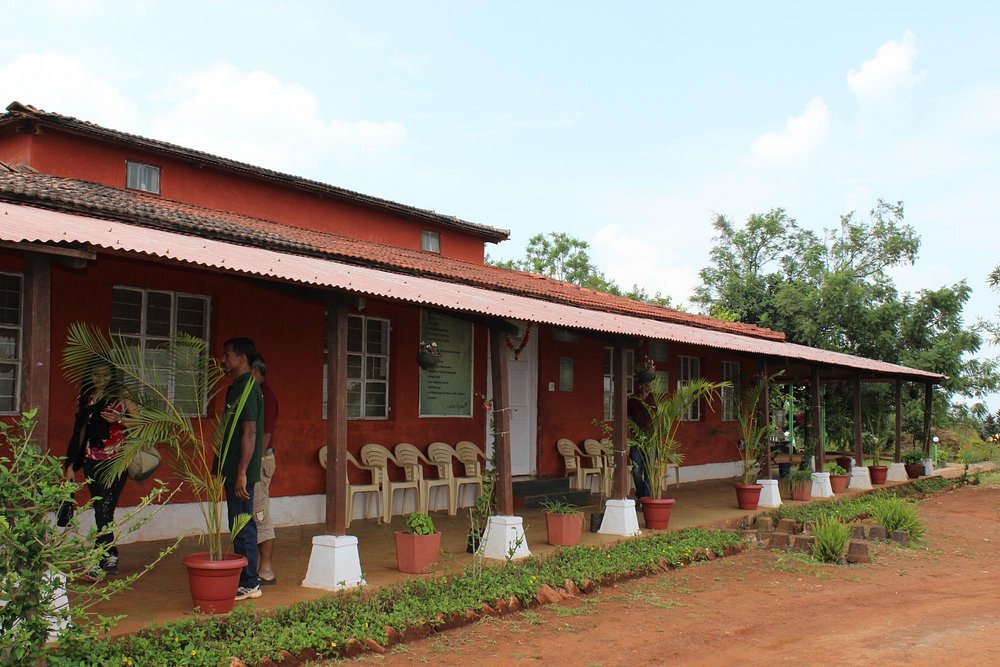 in-TENT-ionally basic