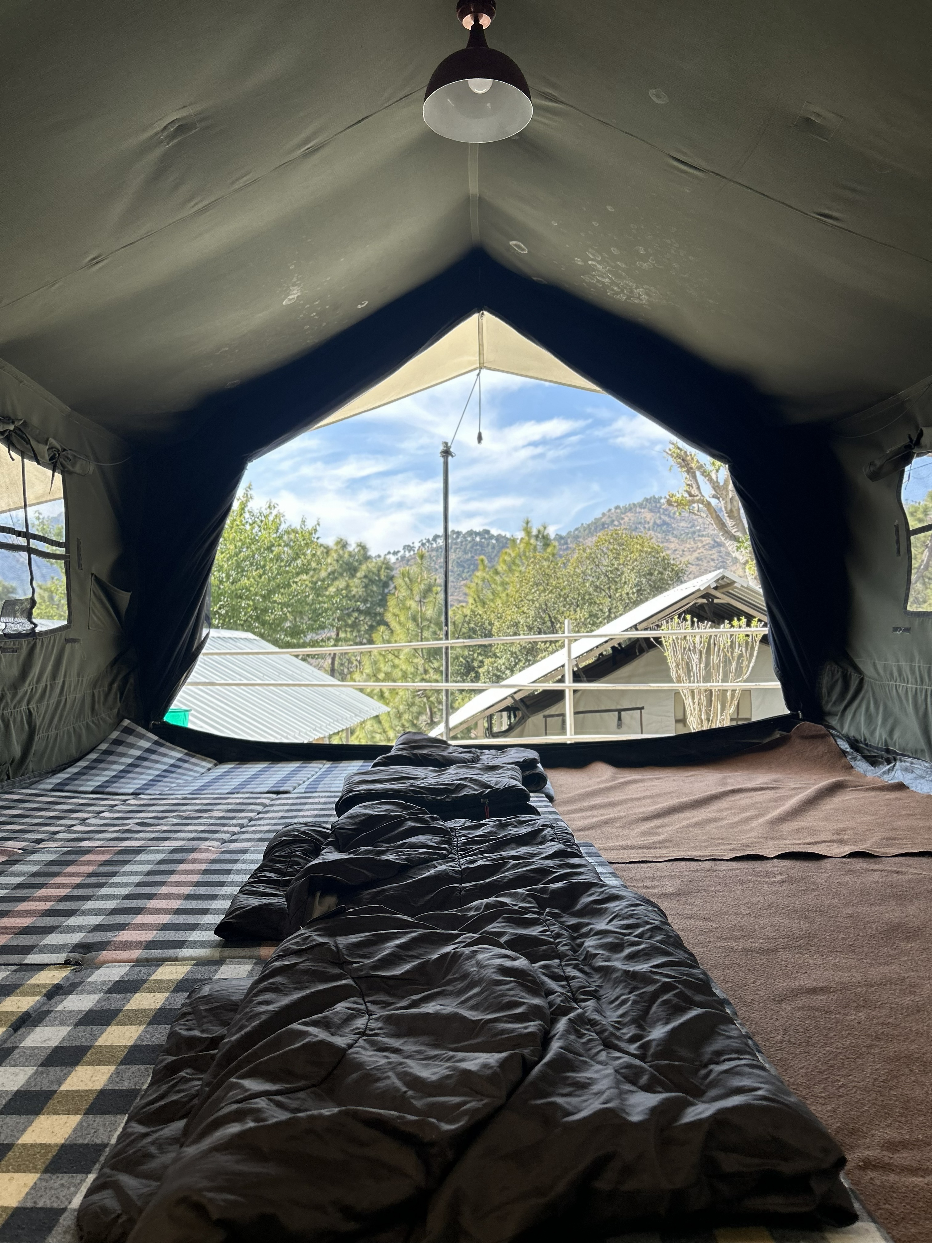 in-TENT-ionally basic