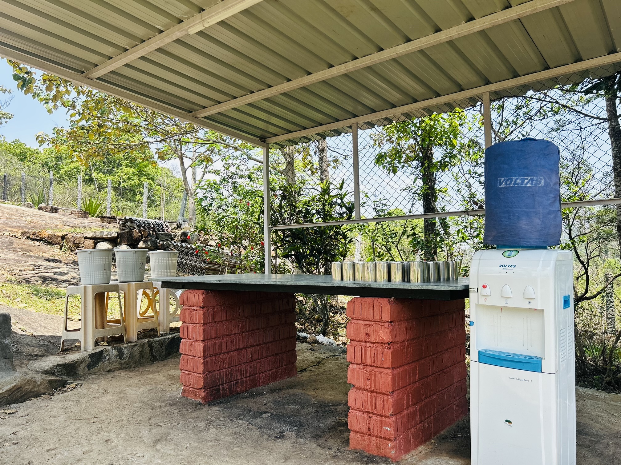 in-TENT-ionally basic